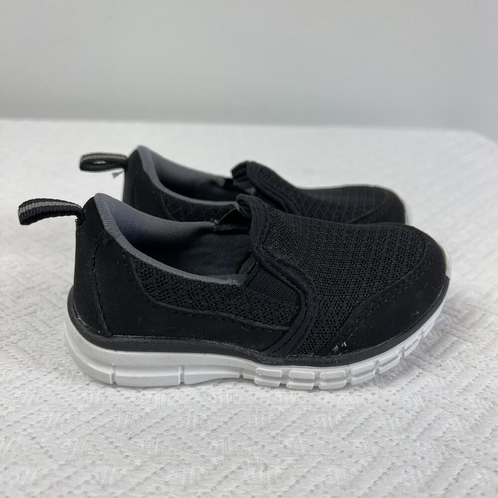 Athletic Works Little Kids Size 6 Black Black Slip on Sneakers Shoes Memory Foam